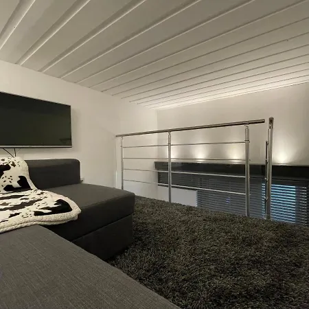 In-ski Out! Spacious & Stylish For 8 In The Heart Of Lavachet *