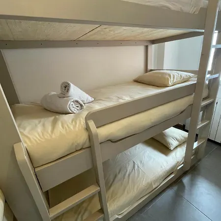 In-ski Out! Spacious & Stylish For 8 In The Heart Of Lavachet