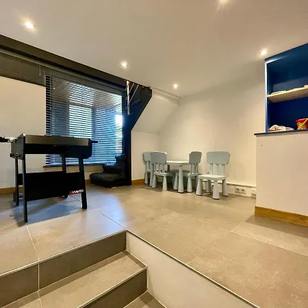 In-ski Out! Spacious & Stylish For 8 In The Heart Of Lavachet Apartment *
