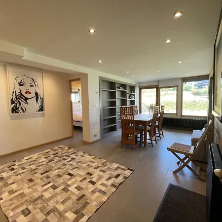 In-ski Out! Spacious & Stylish For 8 In The Heart Of Lavachet Apartment Tignes