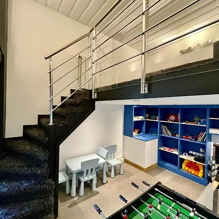 In-ski Out! Spacious & Stylish For 8 In The Heart Of Lavachet Apartment