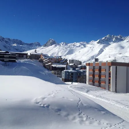 In-ski Out! Spacious & Stylish For 8 In The Heart Of Lavachet Apartment Tignes